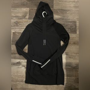 Lululemon Run Stay on Course Pullover